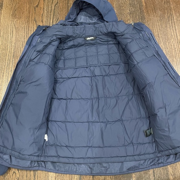 Jacket - Picture 2 of 6